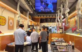 一餐饮店现不雅标语，还标明是“泉州特产”？鲤城：立案调查！-图2