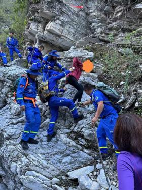 “我们记住这次教训了”，国庆假期第二日4人被困野山-图3